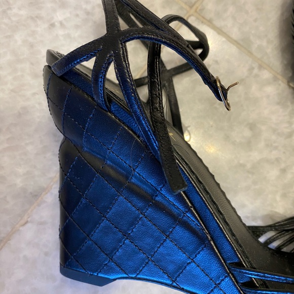 Chanel leather strappy sandals - Picture 1 of 3